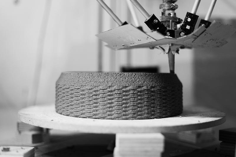 The 3D printed ceramic collection by Andrea Reggiani and Davide Tuberga