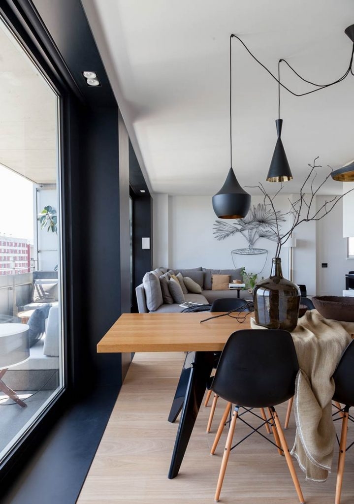 Barcelona Diagonal Mar apartment by YLAB Arquitectos