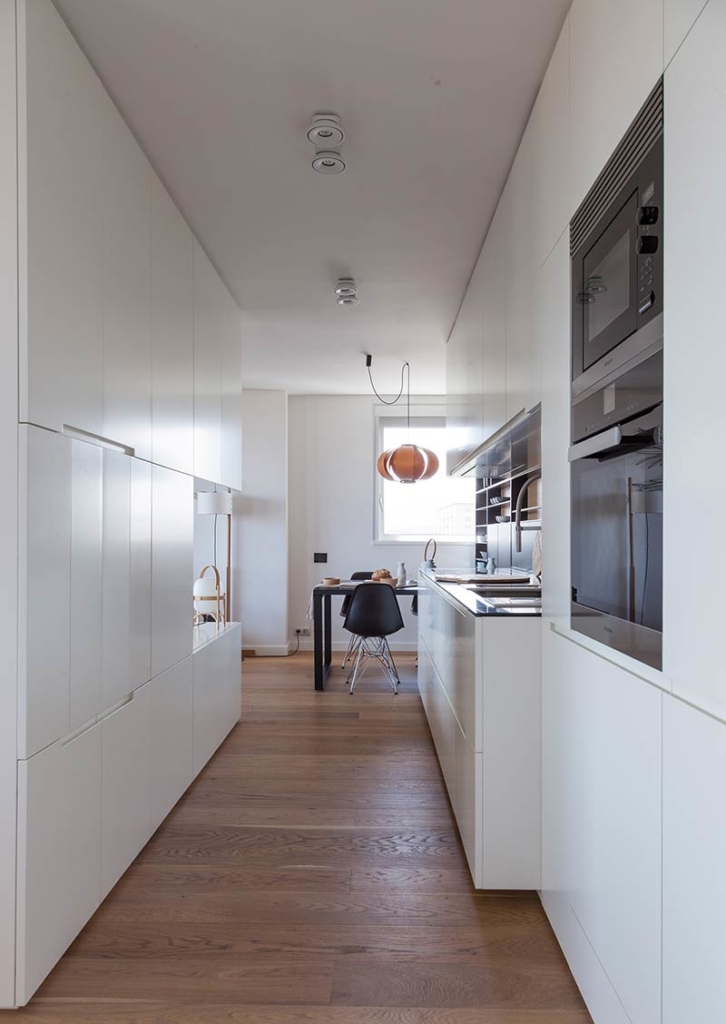 Barcelona Diagonal Mar apartment by YLAB Arquitectos