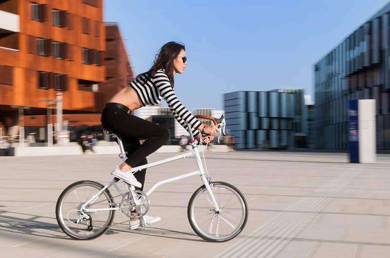 VELLO bike, the high-performance compact bike, by designer Valentin Vodev