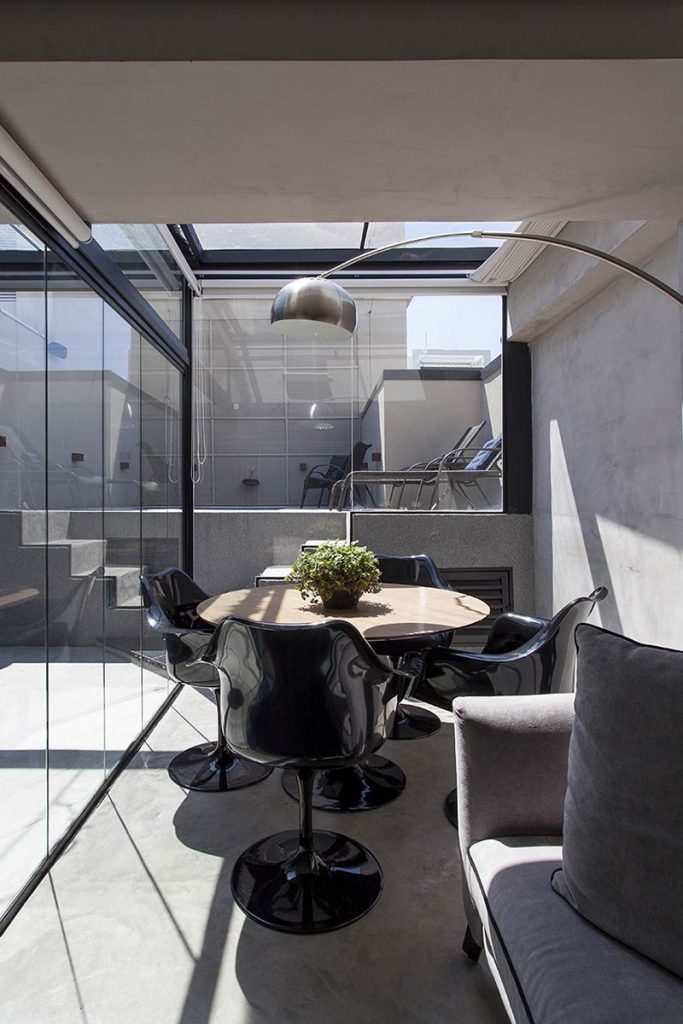 Tucuna Apartment by triaarquitetura