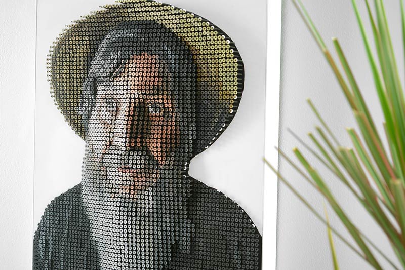 One day a blind man discovered a screw painting by Andrew Myers with his hands