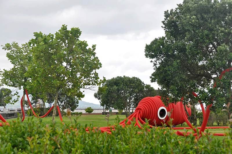 VERNIE - an installation by Moradavaga