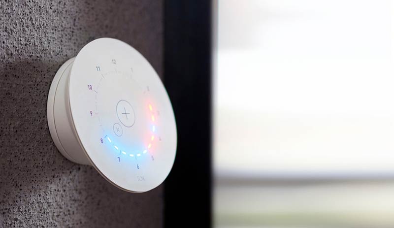 TOK - A connected object for reserving conference rooms at a glance