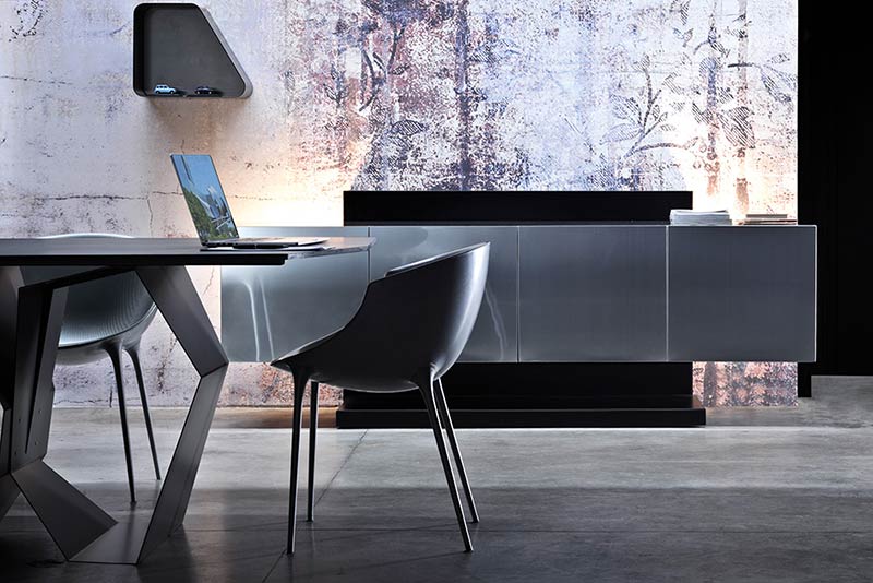 SOHO, the sideboard that conceals your TV