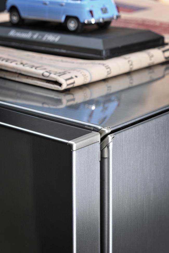 SOHO, the sideboard that conceals your TV