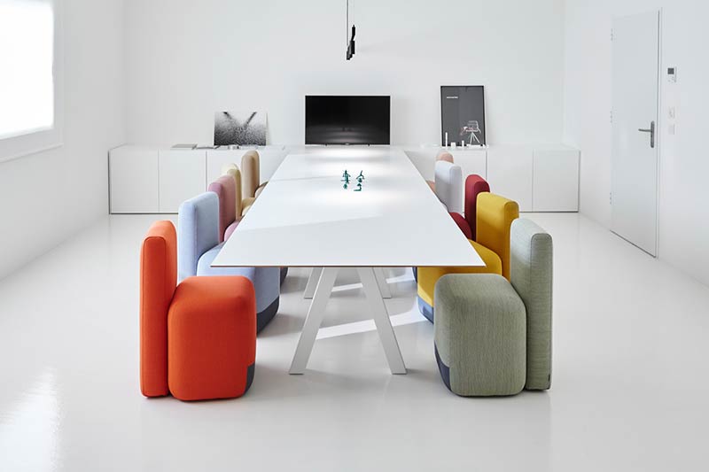 Viccarbe brightens up meetings and presentations with their new collection