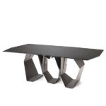 Quasimodo - A sculptural table with unprecedented dynamic styling