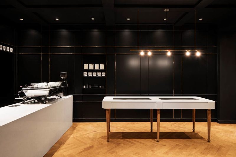 The Standard Café / Jean de Lessard, Designers Créatifs