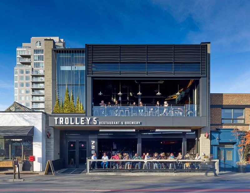 Trolley Five Restaurant & Brewery / Modern Office of Architecture + Design