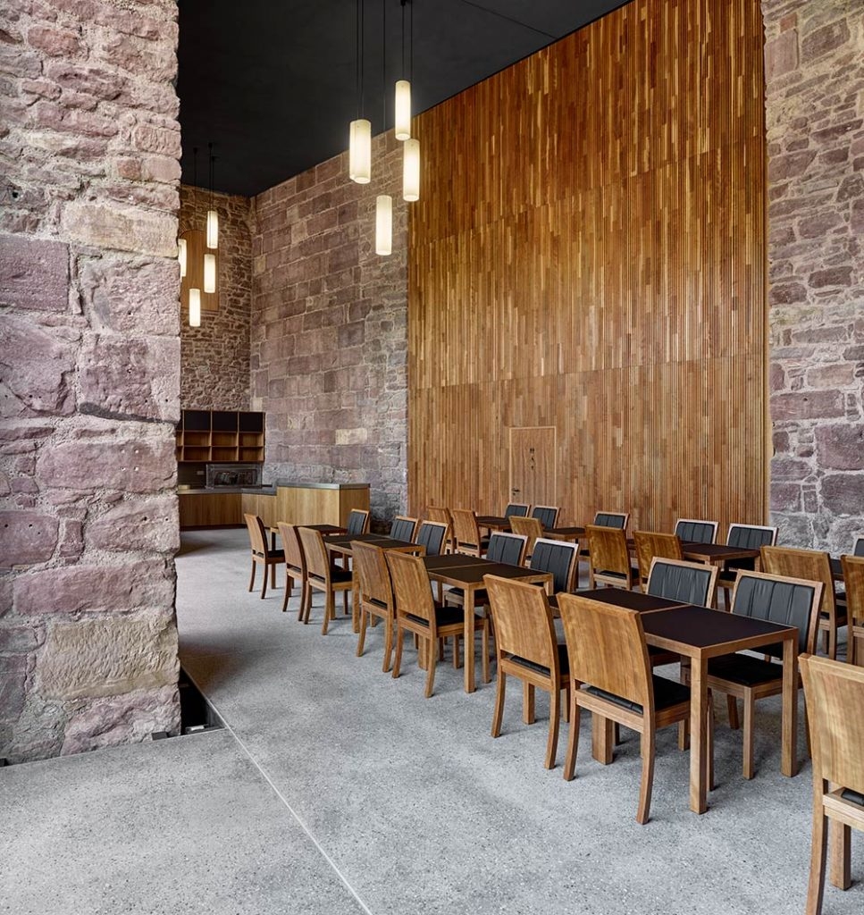 Max Dudler has transformed Heidelberg Castle’s historical Sattelkammer into a visitors’ restaurant