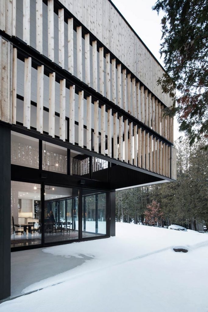 "Maison sur le Lac" - Two sisters & the rural landscape