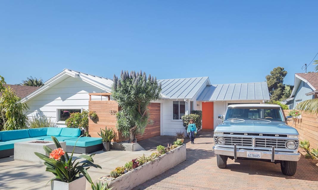 The Beach Lab by Surfside Projects