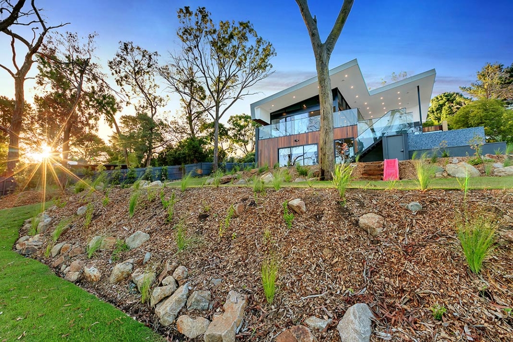 Overlooking the Moorooduc plains sits an impressive new home designed by Little Brick Studio