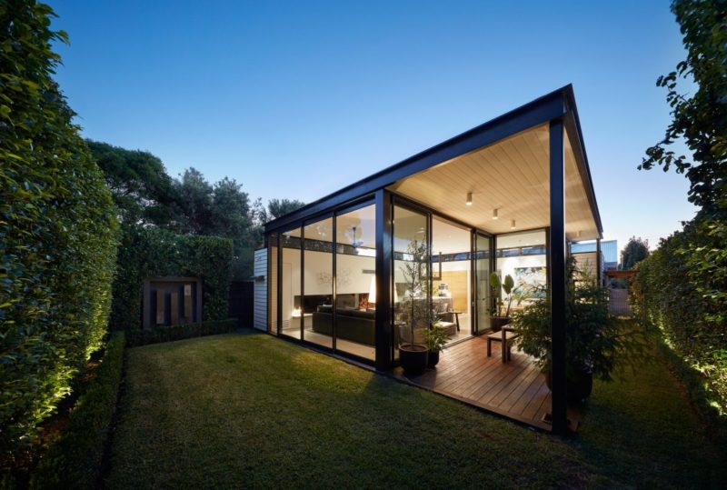 The Light Box by Finnis Architects with Damon Hills