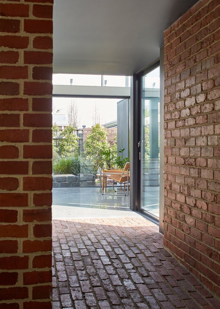 Tunnel House, Australia by MODO Architecture