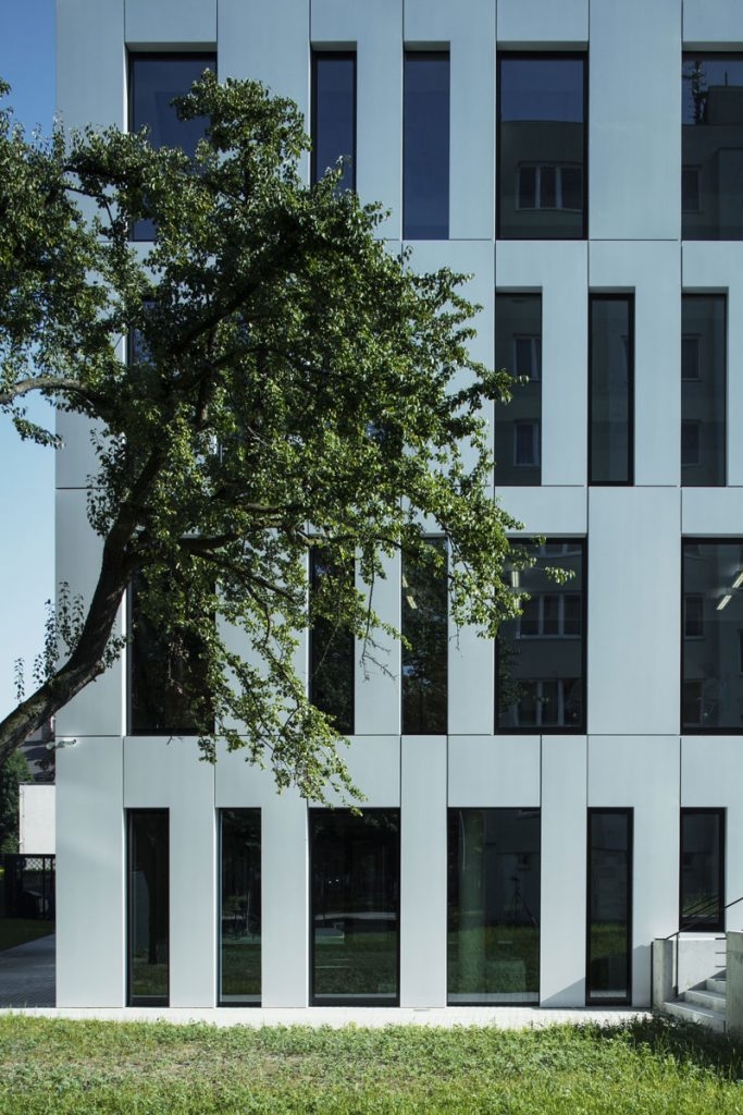 PIANO Office Center, Czech Republic by CMCARCHITECTS