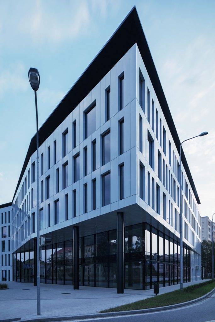 PIANO Office Center, Czech Republic by CMCARCHITECTS