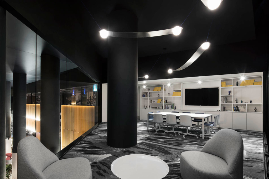 Hotel Monville - an avant-garde and Canada’s first hotel offering autonomous robot room service