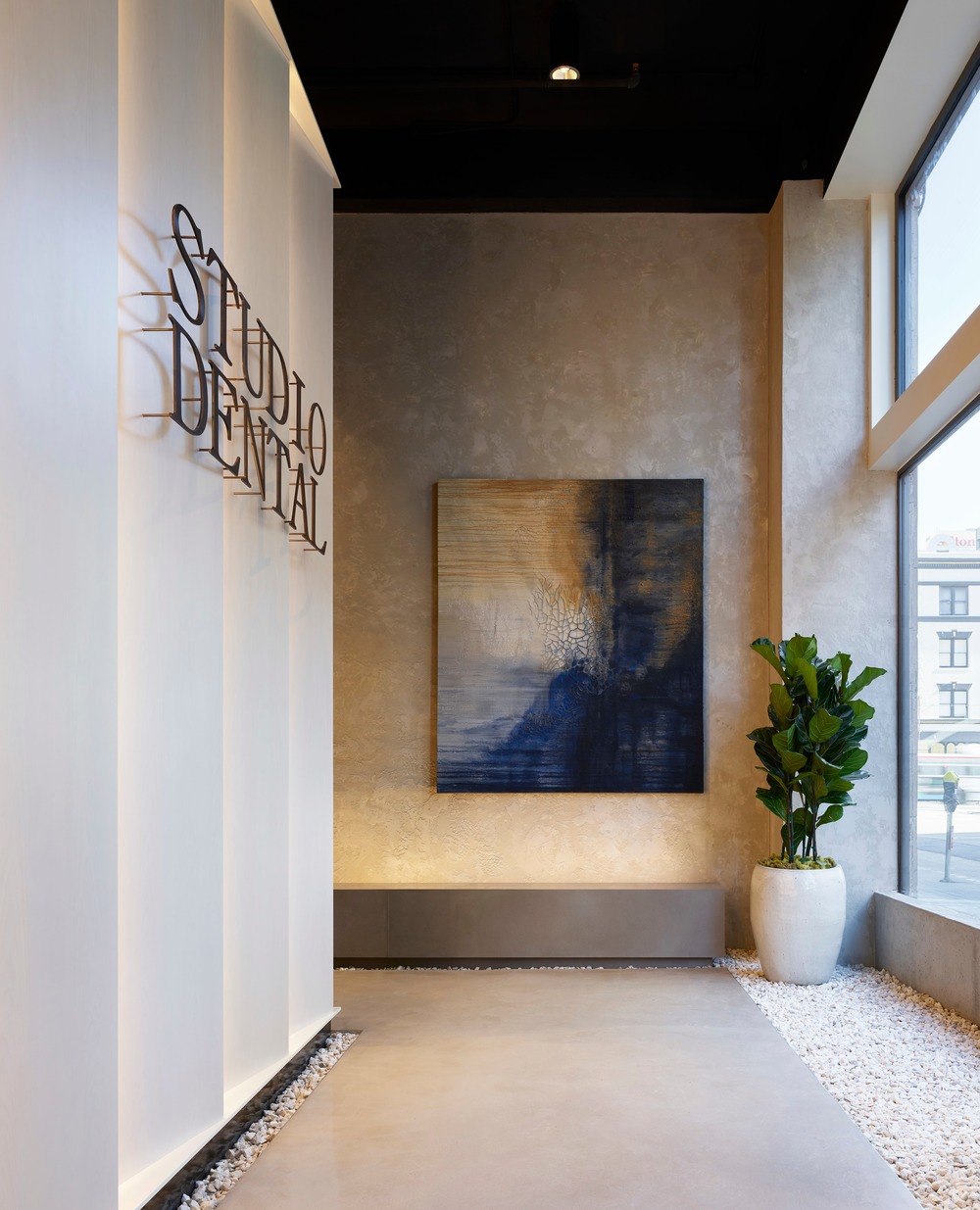 Studio Dental II by Montalba Architects