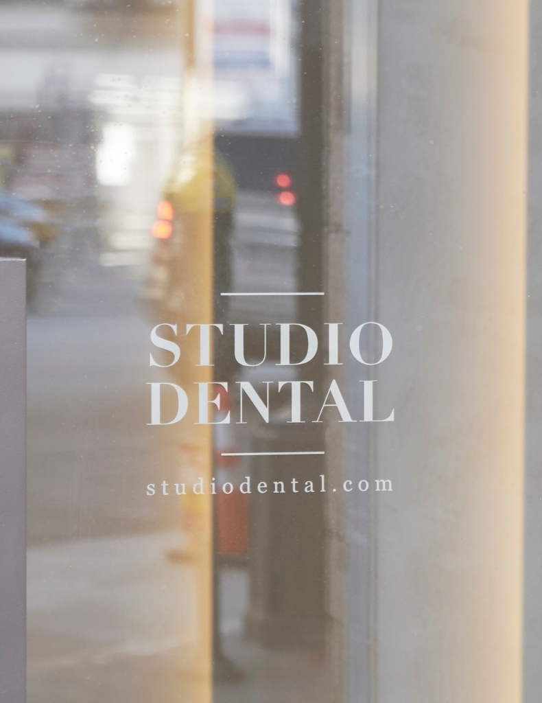 Studio Dental II by Montalba Architects