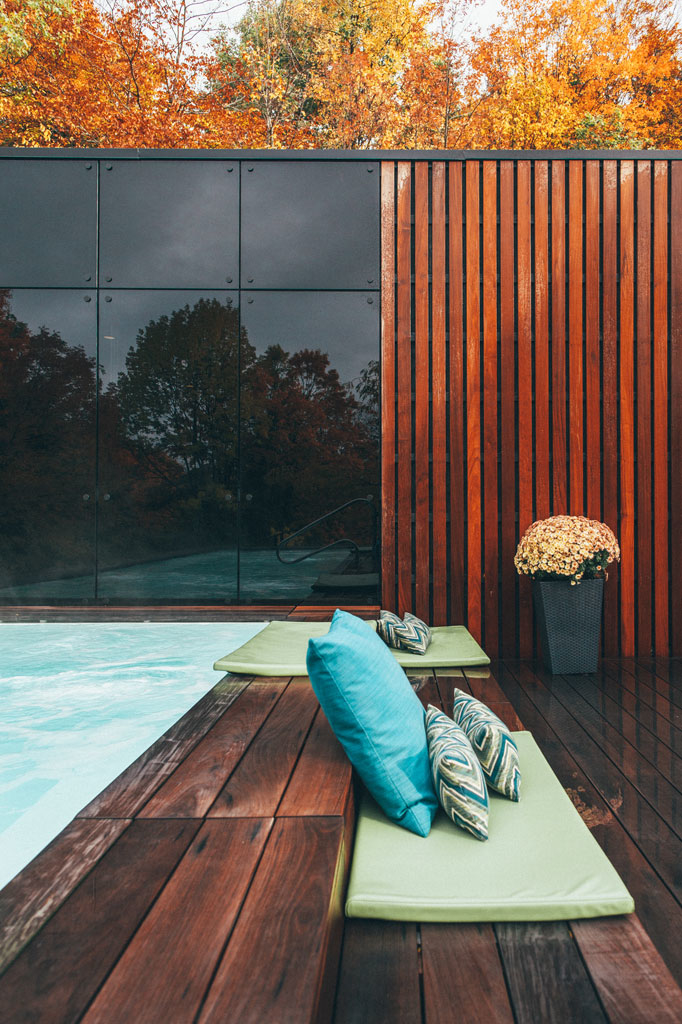 The Pavillon Ouest: a New Relaxation Space at BALNEA spa + réserve thermale Bromont, Canada