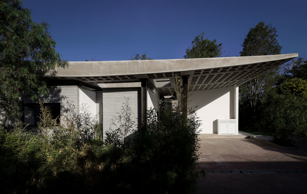 odD House 1.0 in Ecuador by odD+ Architects