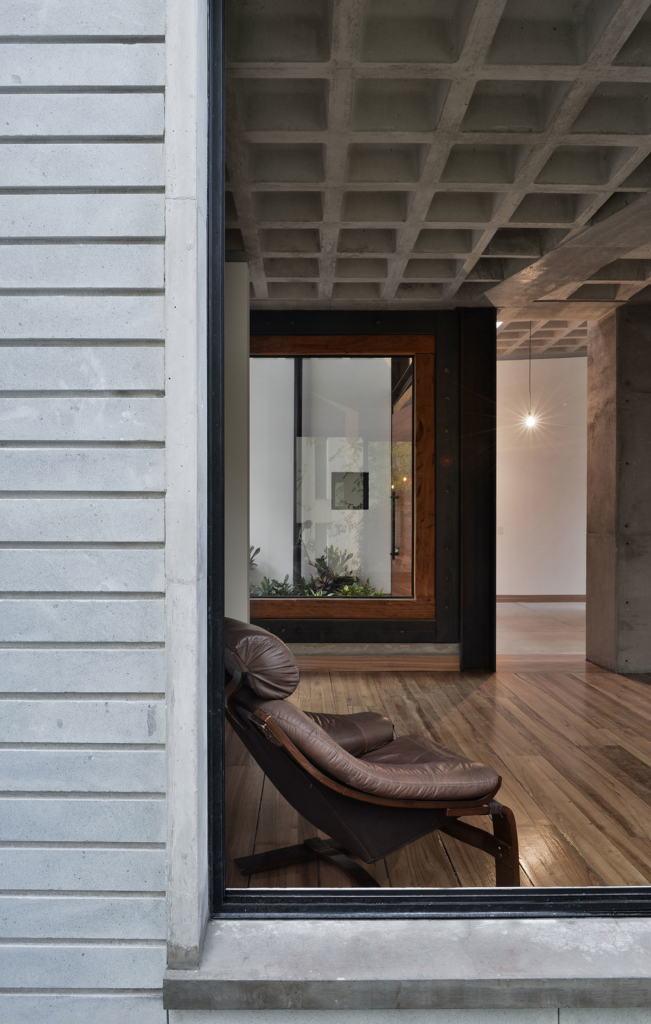 odD House 1.0 in Ecuador by odD+ Architects