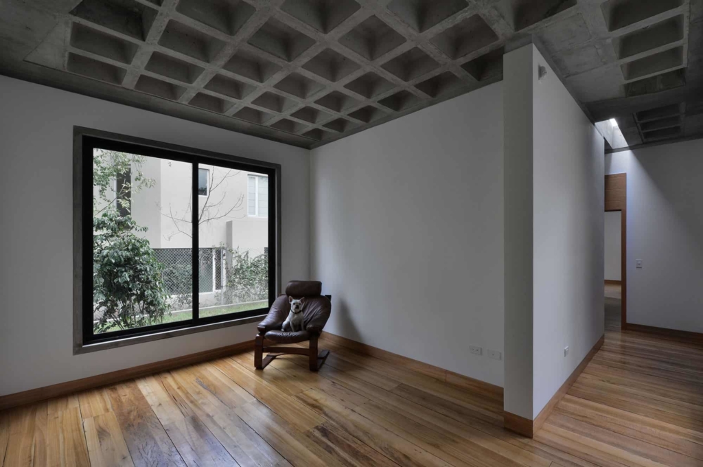 odD House 1.0 in Ecuador by odD+ Architects