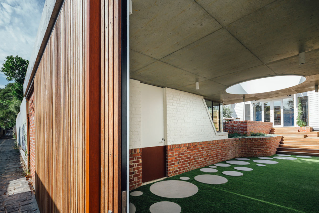 Little Lane Studio by Pleysier Perkins Architects