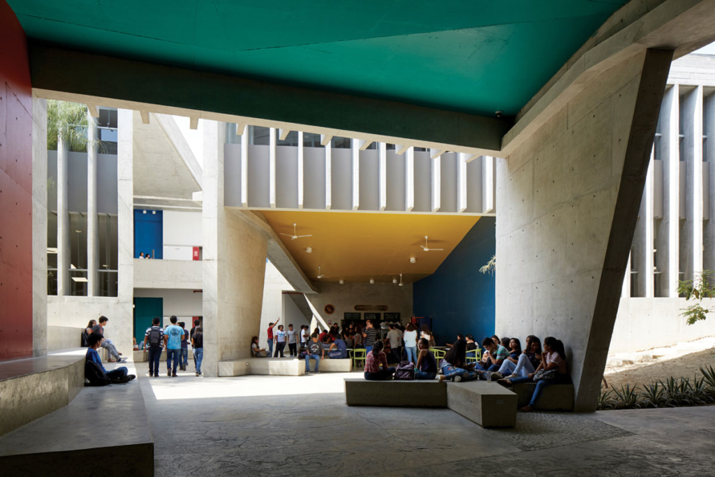 Edificio E, Lecture Building, University of Piura, Peru