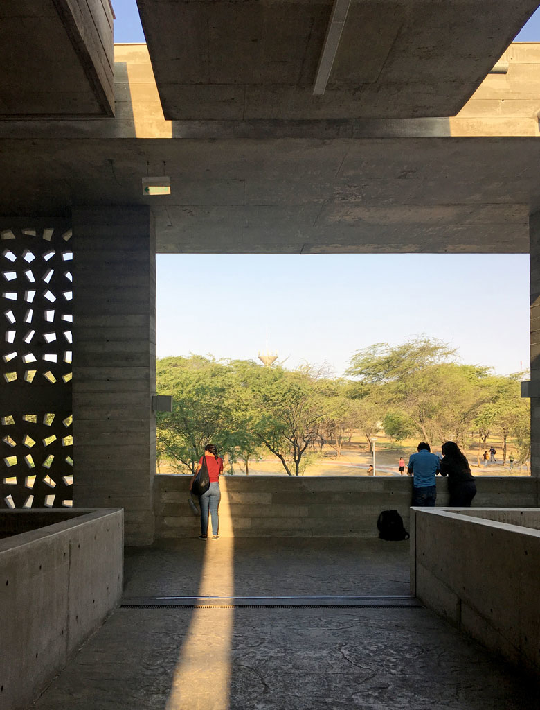 Edificio E, Lecture Building, University of Piura, Peru