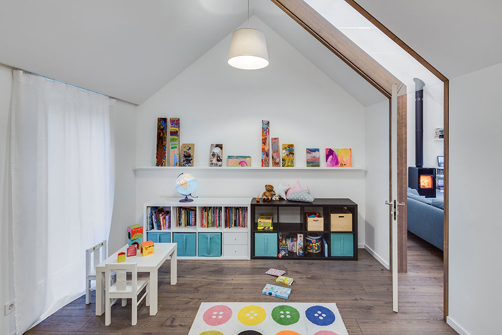 Family House in Pavilnys by DO ARCHITECTS