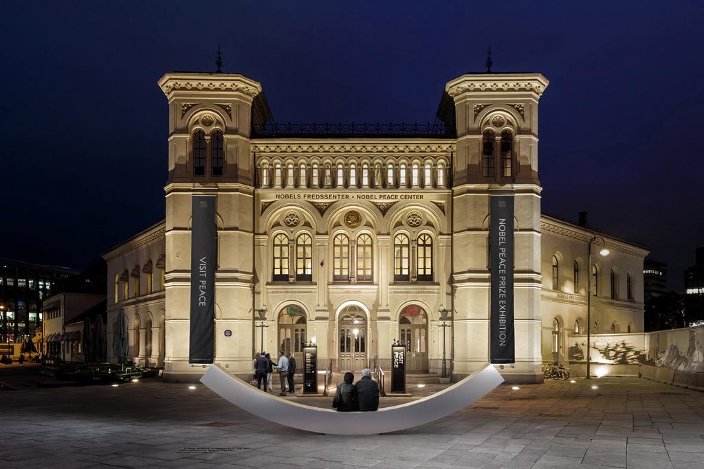 Snøhetta Designs "Peace Bench" for the Nobel Peace Center