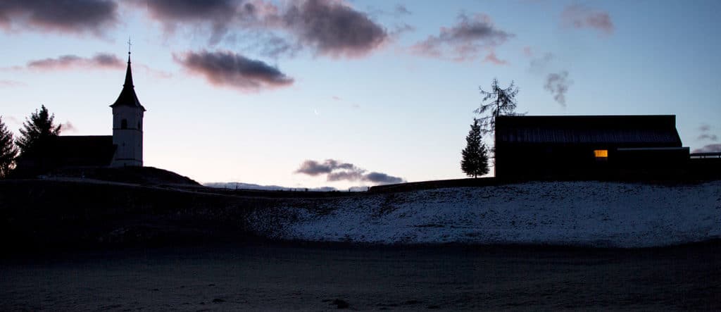 The Chimney House / Dekleva Gregorič Architects