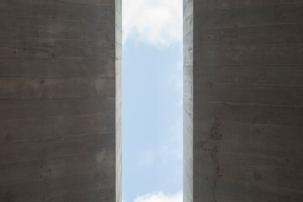 The Chimney House / Dekleva Gregorič Architects