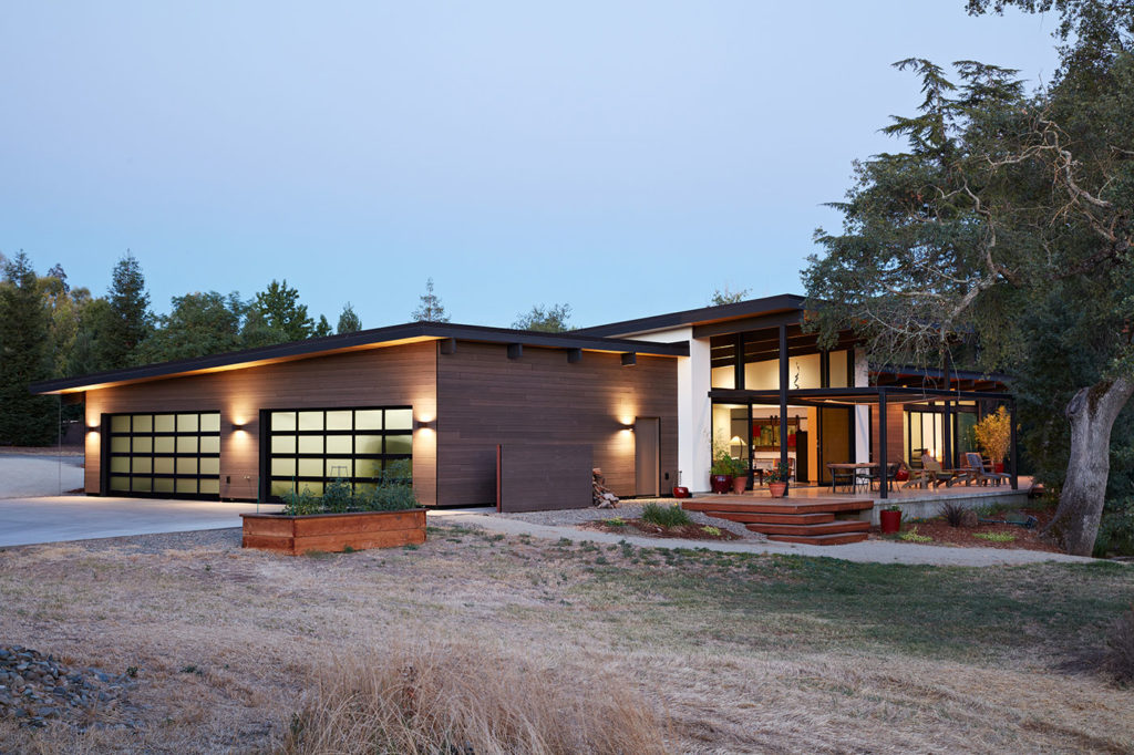 Sacramento Modern Residence by Klopf Architecture