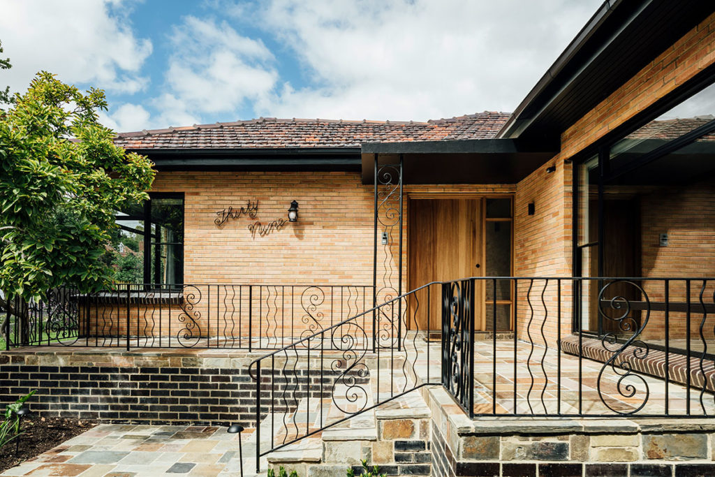 Triple Fronted Revival / Pleysier Perkins Architects