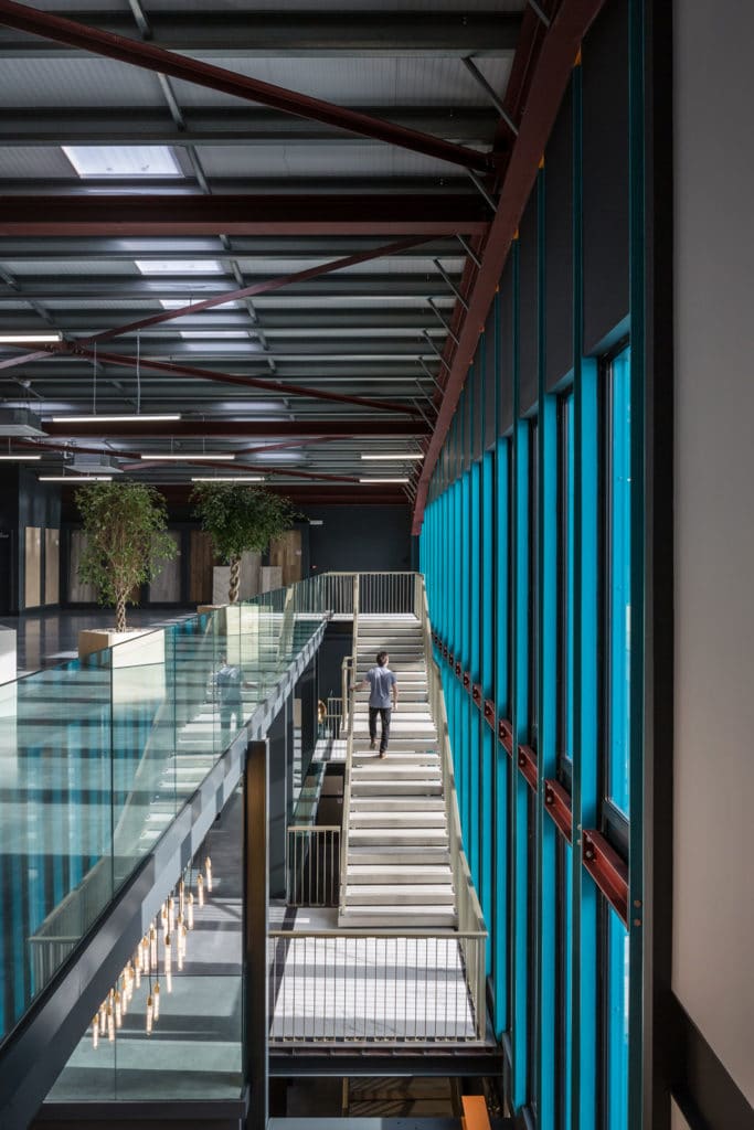 Project Showrooms N3 / De Siún Architects