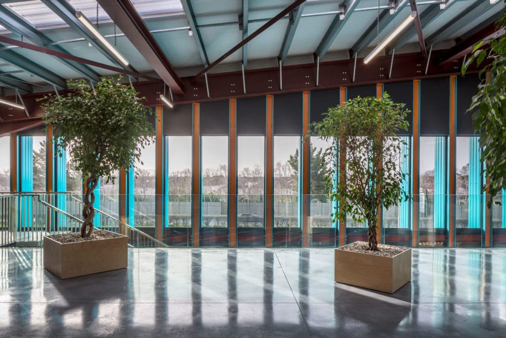 Project Showrooms N3 / De Siún Architects