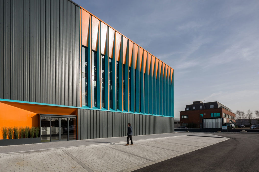 Project Showrooms N3 / De Siún Architects