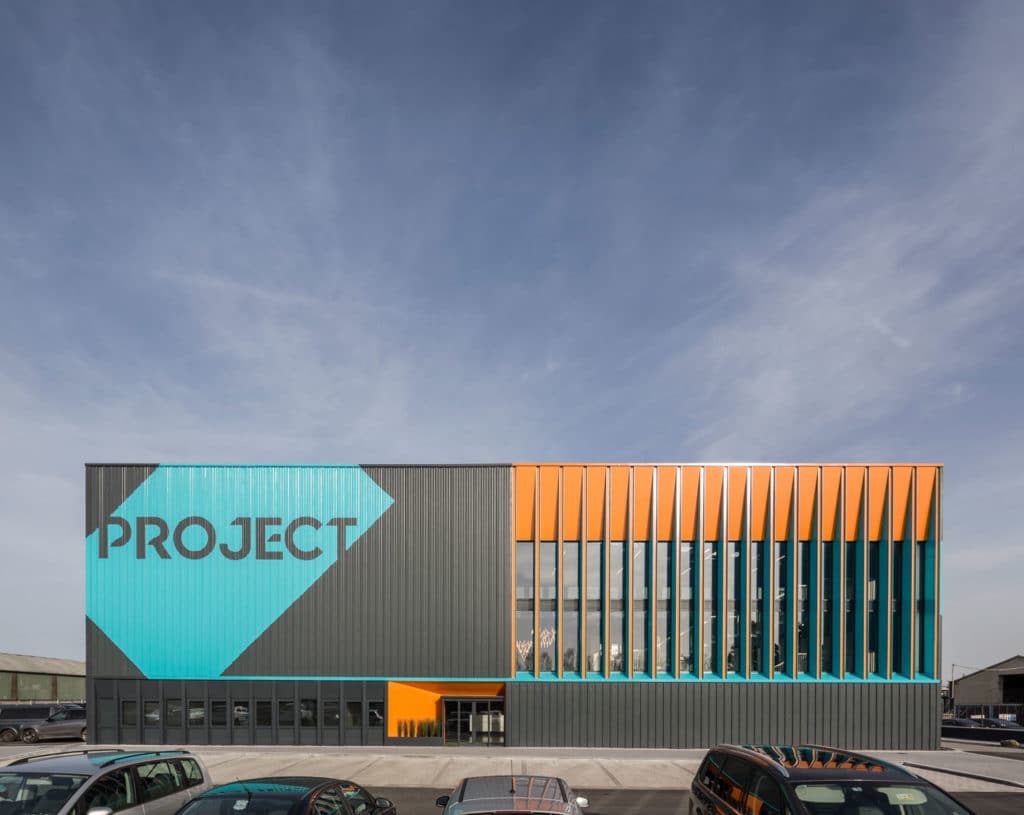 Project Showrooms N3 / De Siún Architects