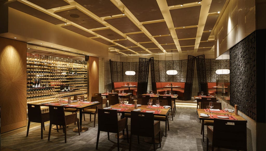 Four Seasons Hotel Kyoto " Brasserie " / Kokaistudios
