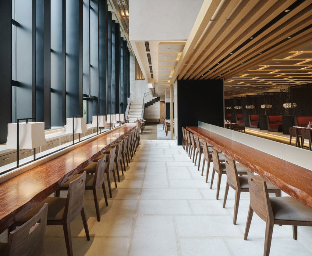 Four Seasons Hotel Kyoto " Brasserie " / Kokaistudios