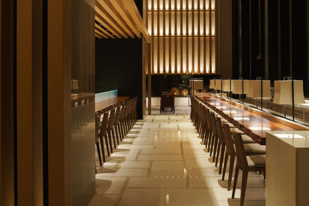 Four Seasons Hotel Kyoto " Brasserie " / Kokaistudios