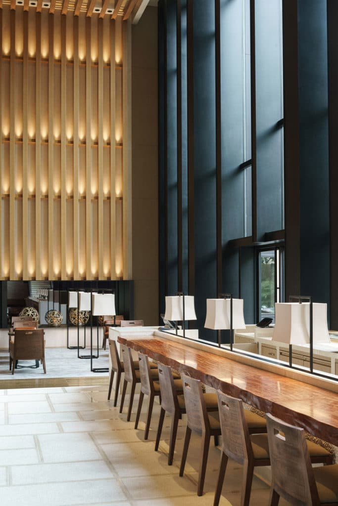 Four Seasons Hotel Kyoto " Brasserie " / Kokaistudios