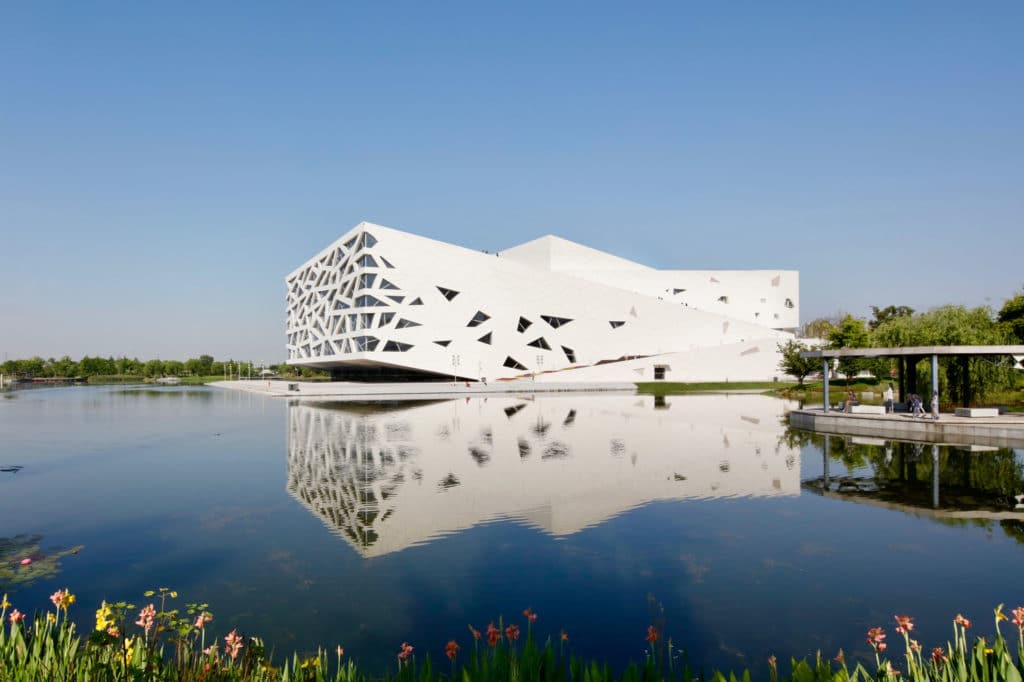 Hangzhou Yuhang Opera / Henning Larsen