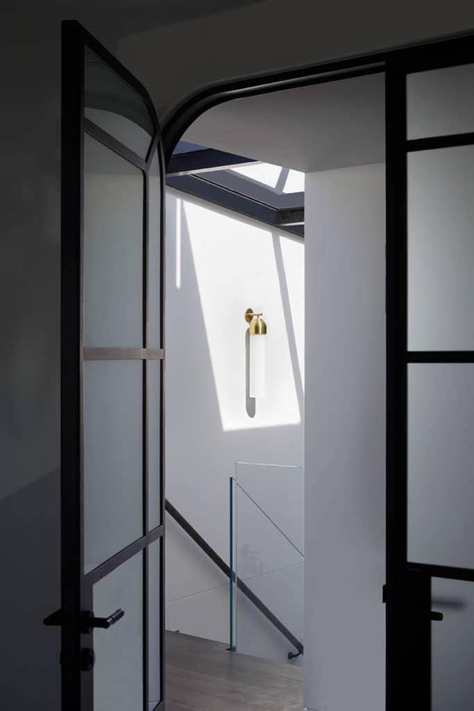 Verge House / Finnis Architects