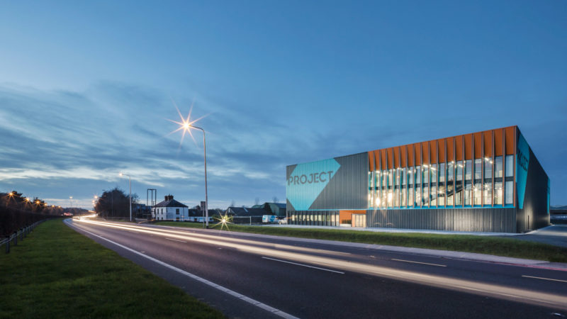 Project Showrooms N3 / De Si&uacute;n Architects