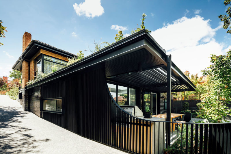 Triple Fronted Revival / Pleysier Perkins Architects